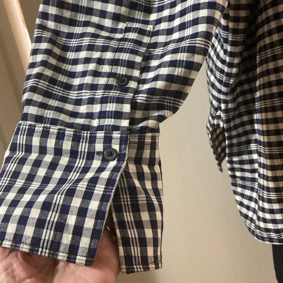 Everlane Black and White Plaid Oxford Shirt - Picture 12 of 14